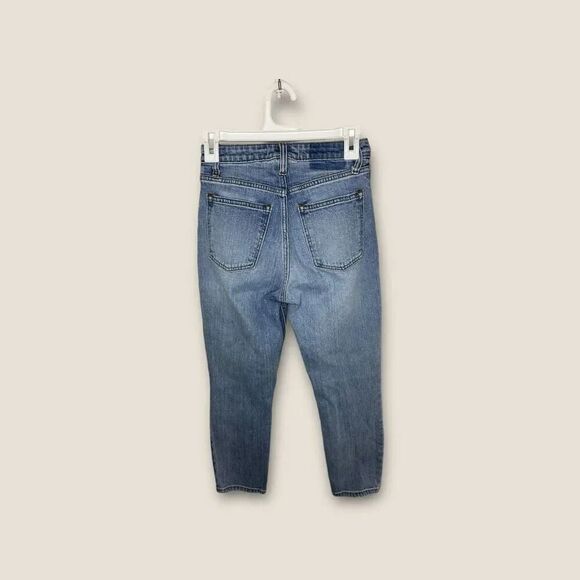 Abercrombie & Fitch Curve Love The Mom High Rise Jeans Size 24 Short - Picture 2 of 4